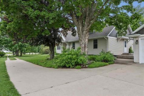 5401 Alburnett Road Marion IA 52302
