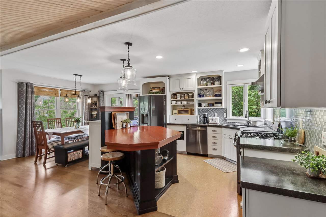 5401 Alburnett Road Marion IA 52302