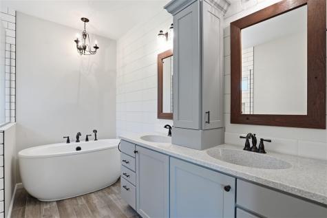 1432 Hickory Hollow Road Solon IA 52333