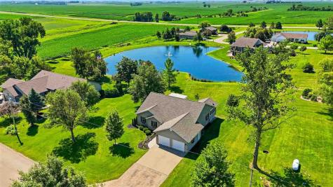 2469 Robbins Court Washington IA 52353