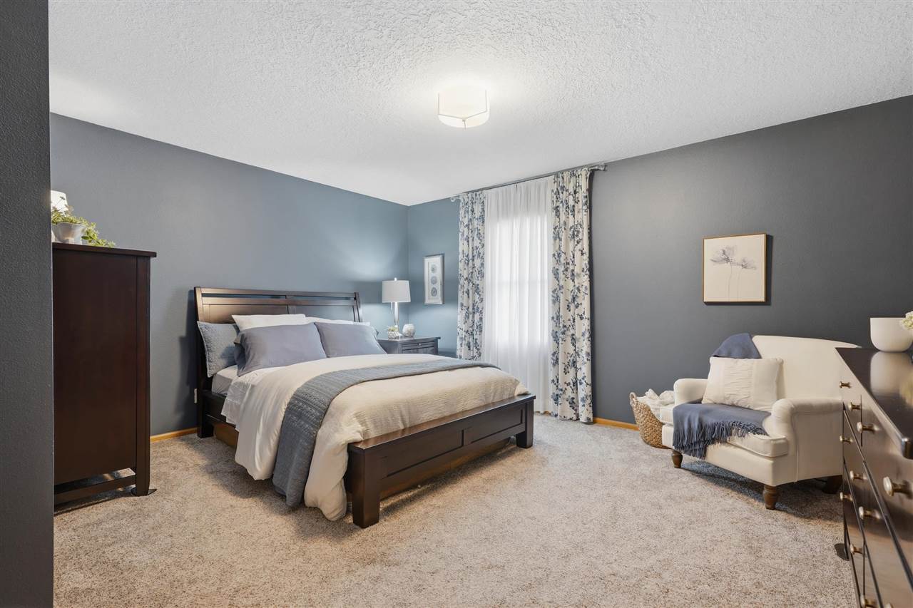 2469 Robbins Court Washington IA 52353