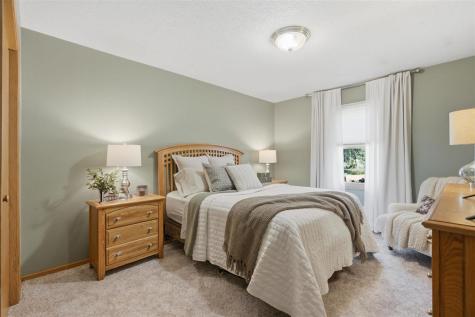 2469 Robbins Court Washington IA 52353
