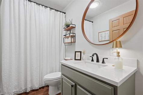 2469 Robbins Court Washington IA 52353