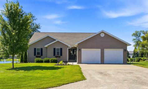 2469 Robbins Court Washington IA 52353