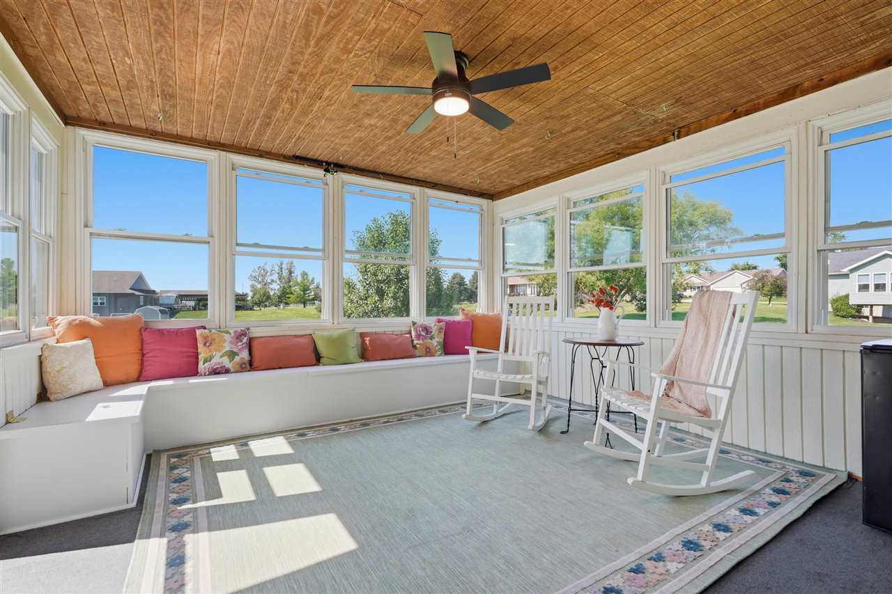 2469 Robbins Court Washington IA 52353