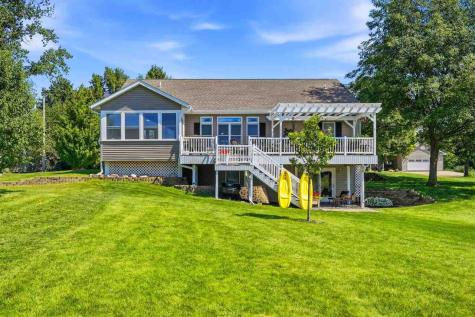 2469 Robbins Court Washington IA 52353