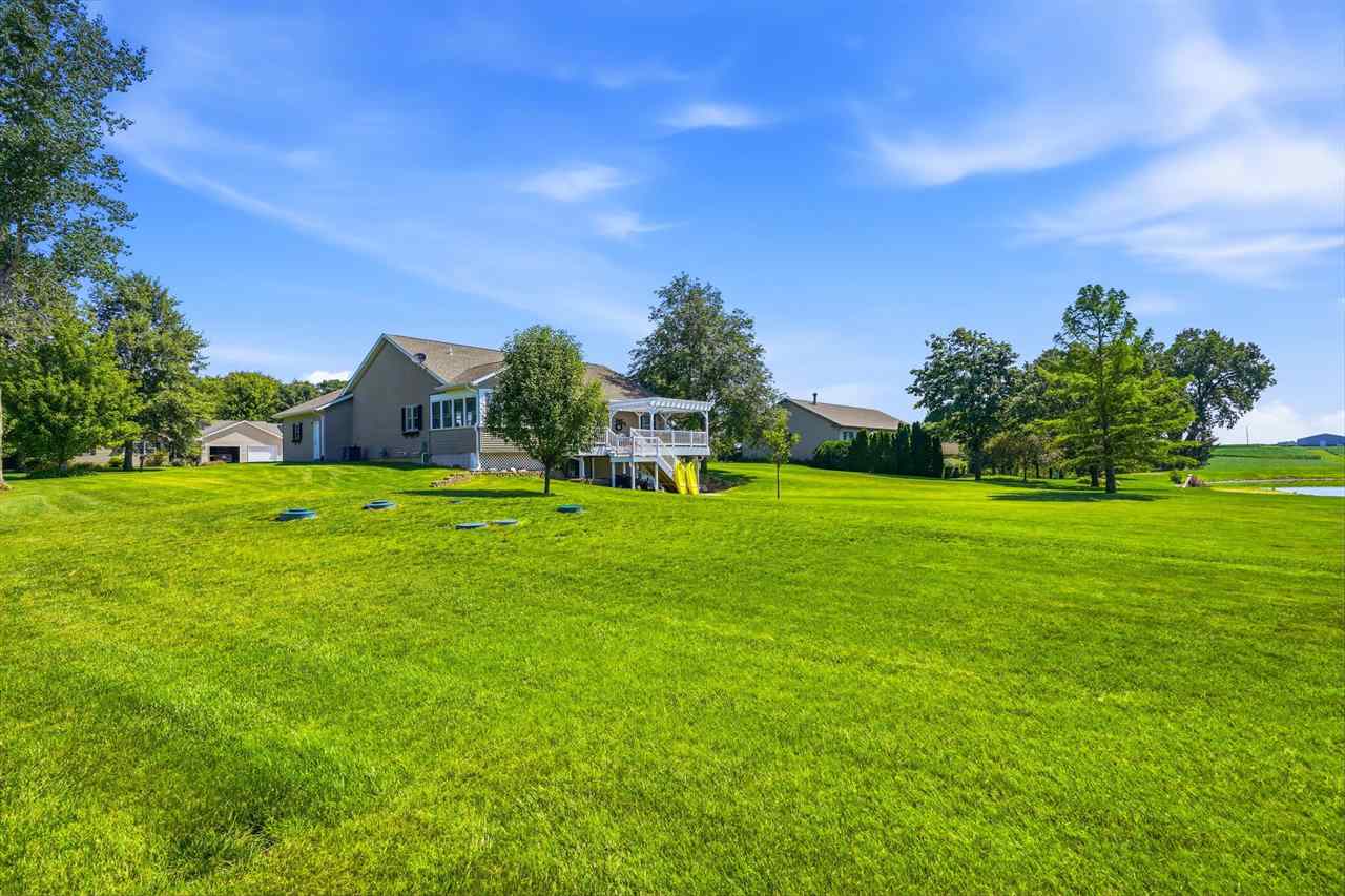 2469 Robbins Court Washington IA 52353