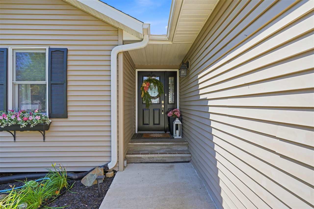 2469 Robbins Court Washington IA 52353