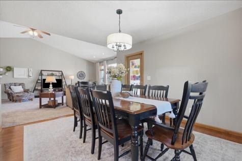 2469 Robbins Court Washington IA 52353