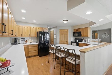 2469 Robbins Court Washington IA 52353