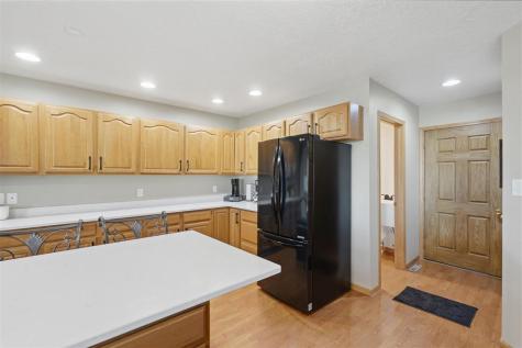 2469 Robbins Court Washington IA 52353