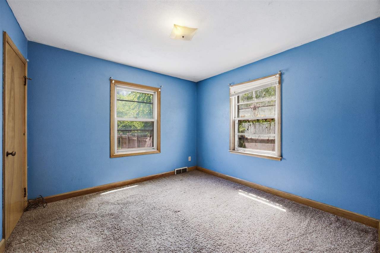 2009 SW 3rd Street Cedar Rapids IA 52404