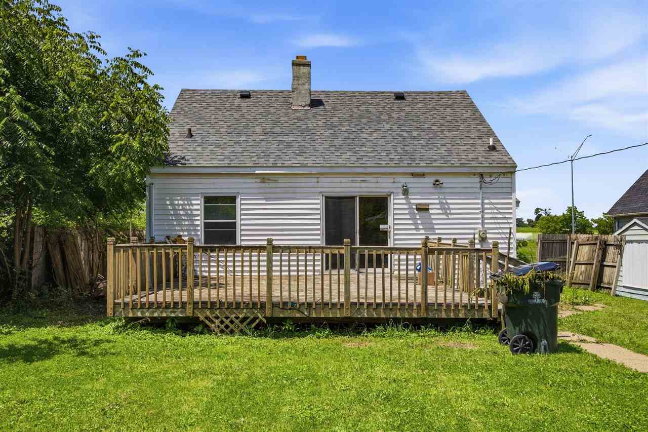 2009 SW 3rd Street Cedar Rapids IA 52404