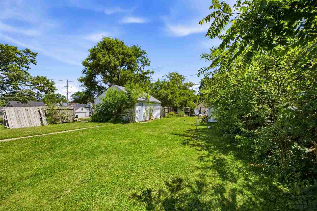 2009 SW 3rd Street Cedar Rapids IA 52404