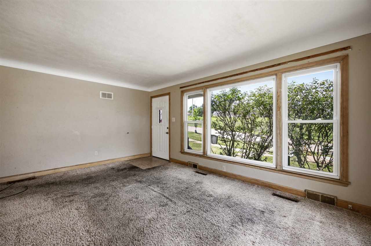 2009 SW 3rd Street Cedar Rapids IA 52404
