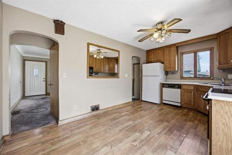 2009 SW 3rd Street Cedar Rapids IA 52404