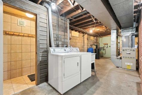 3296 V Avenue Wellman IA 52356