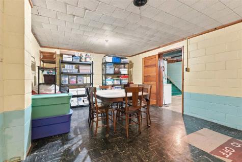 3296 V Avenue Wellman IA 52356