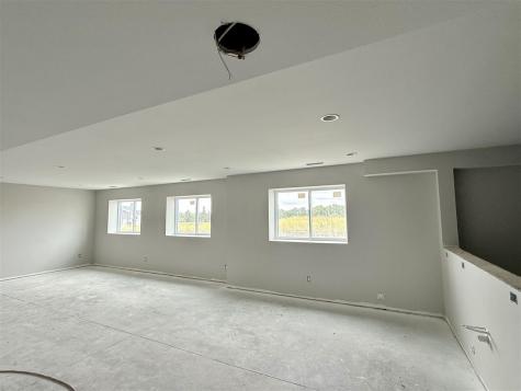 261 NW Howard Avenue Swisher IA 52338