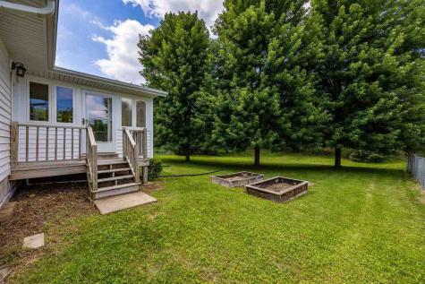 934 Sandusky Drive Iowa City IA 52245