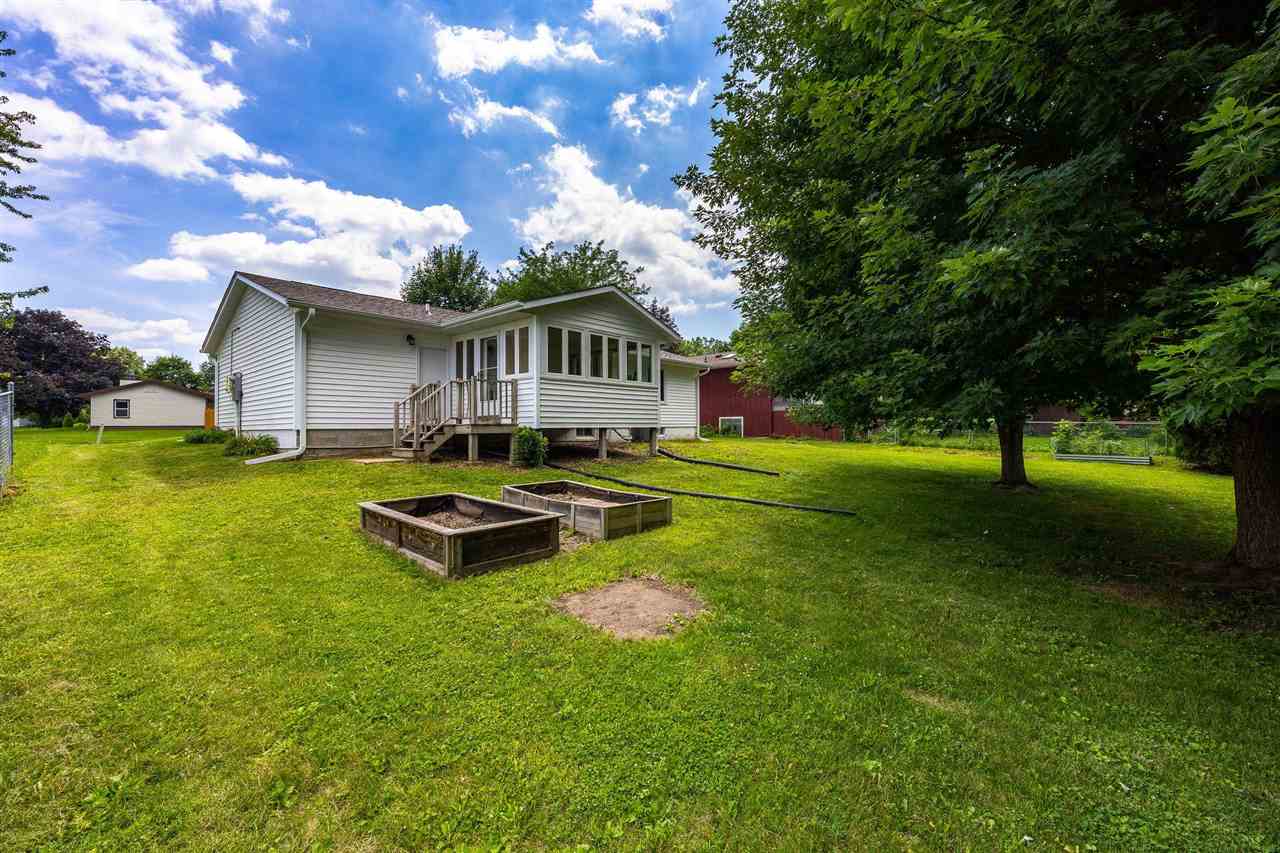 934 Sandusky Drive Iowa City IA 52245
