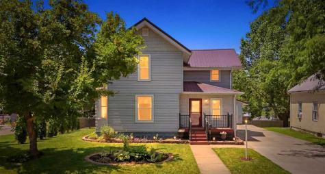 525 S Marion Avenue Washington IA 52353-1426