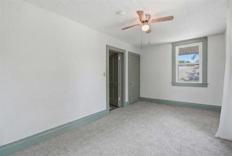 525 S Marion Avenue Washington IA 52353-1426
