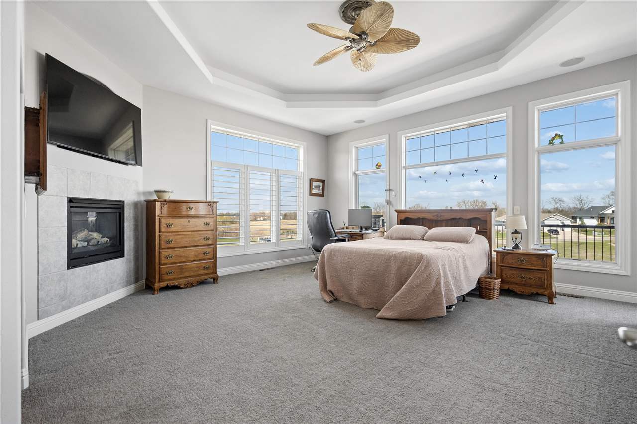 604 Majestic Oak Ridge Solon IA 52333