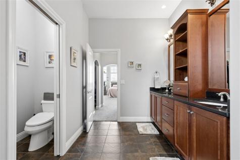 604 Majestic Oak Ridge Solon IA 52333