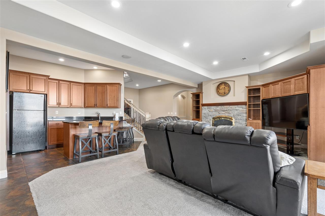 604 Majestic Oak Ridge Solon IA 52333
