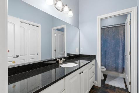 604 Majestic Oak Ridge Solon IA 52333