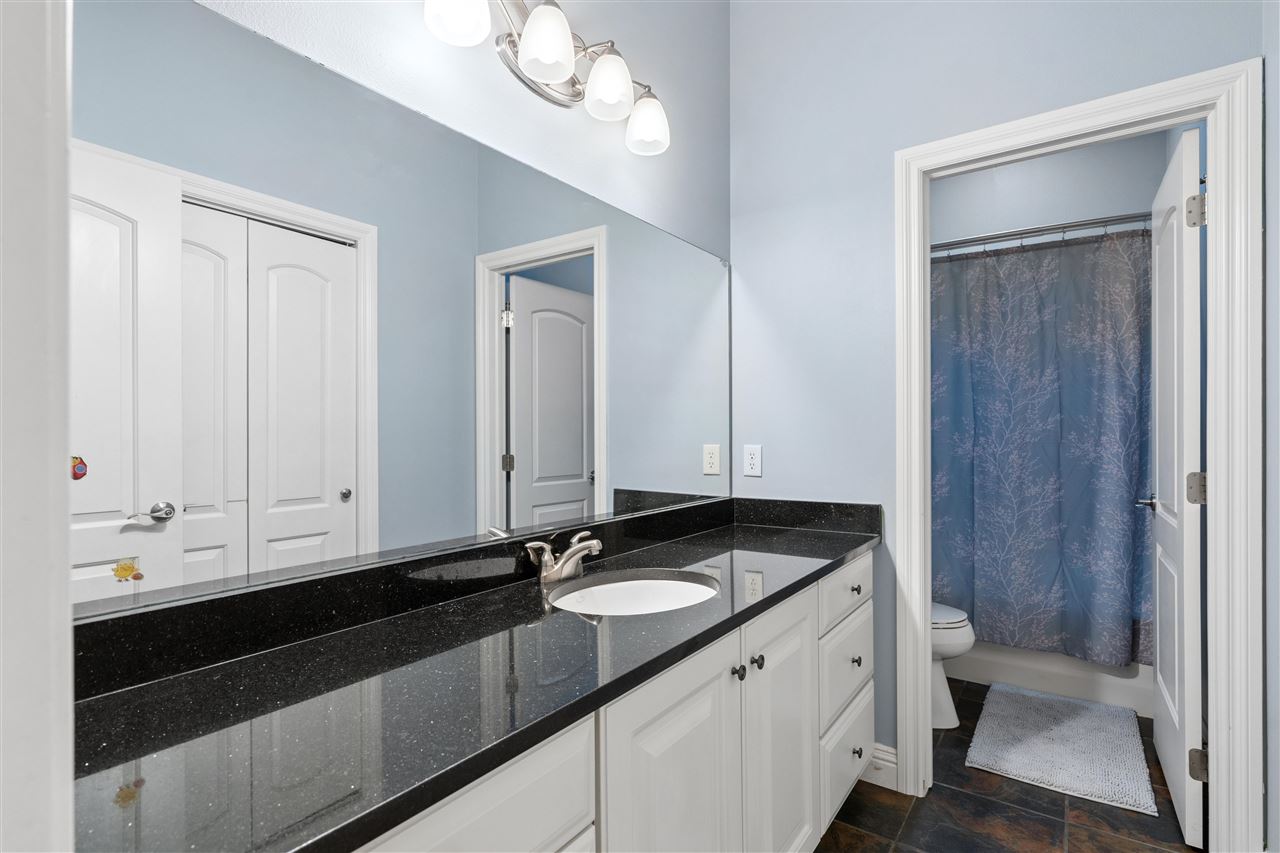 604 Majestic Oak Ridge Solon IA 52333