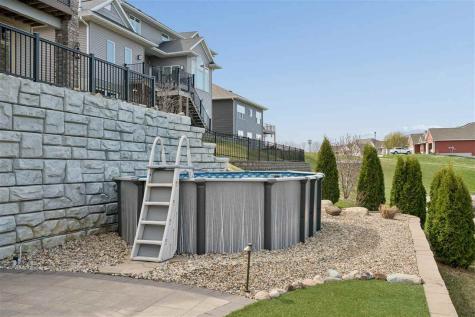 604 Majestic Oak Ridge Solon IA 52333