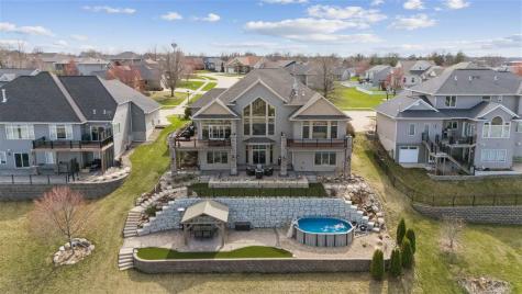 604 Majestic Oak Ridge Solon IA 52333
