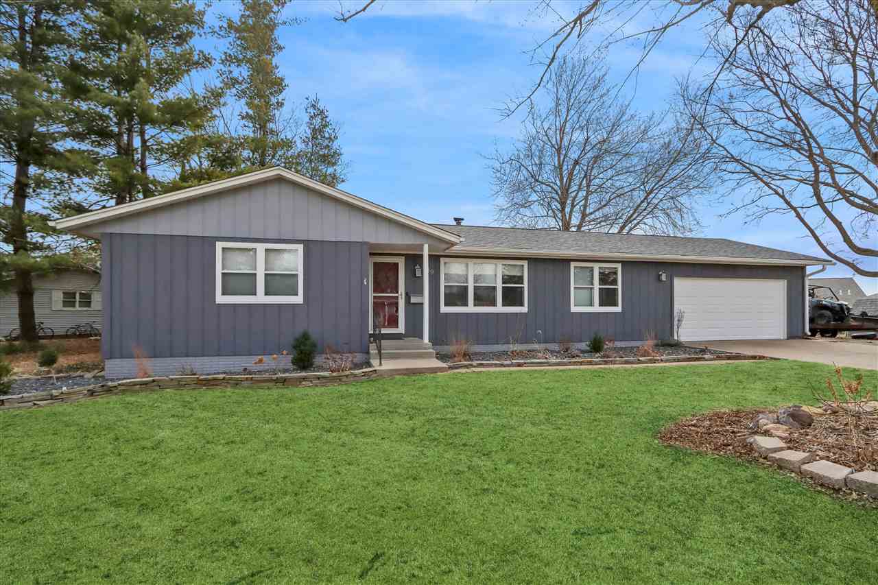 39 Greenview Drive West Branch IA 52358