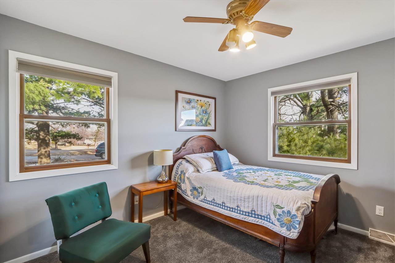 39 Greenview Drive West Branch IA 52358