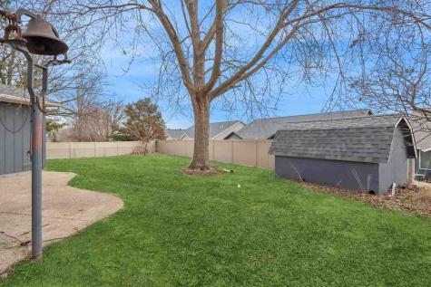 39 Greenview Drive West Branch IA 52358