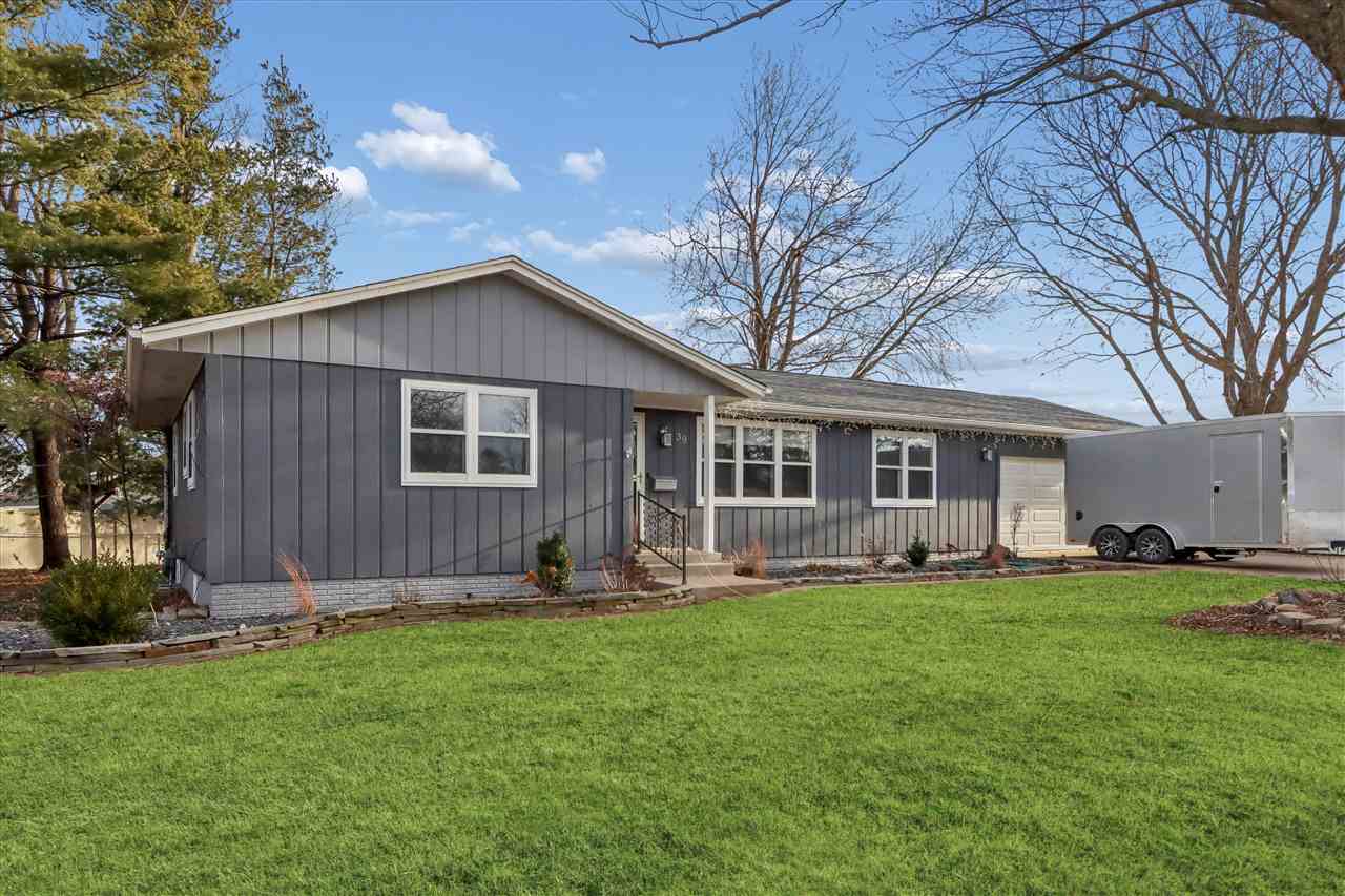 39 Greenview Drive West Branch IA 52358