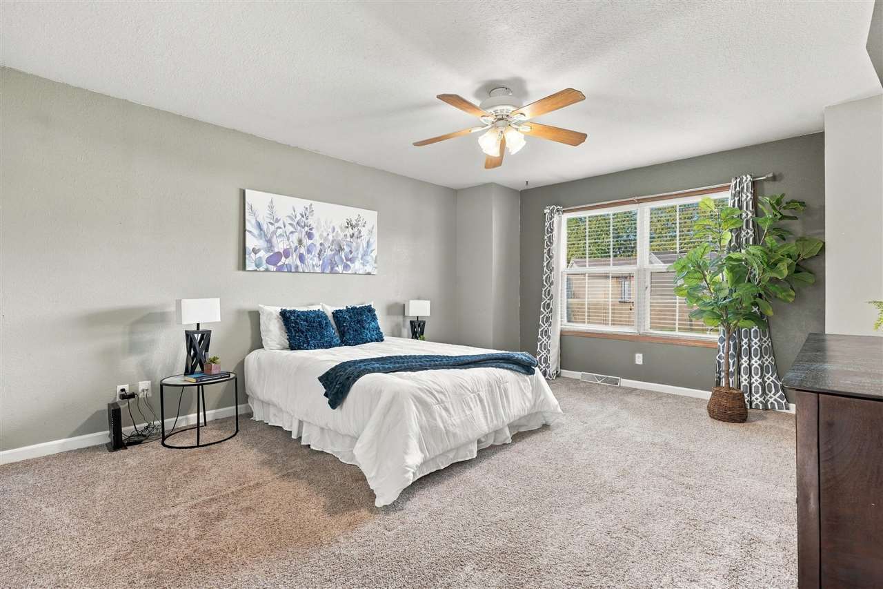 2166 Stewart Drive Washington IA 52353