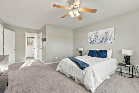 2166 Stewart Drive Washington IA 52353