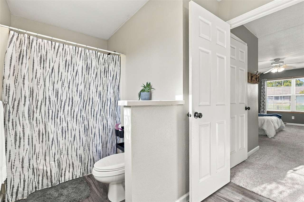2166 Stewart Drive Washington IA 52353