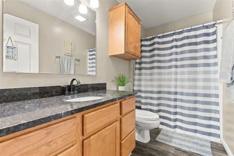 2166 Stewart Drive Washington IA 52353
