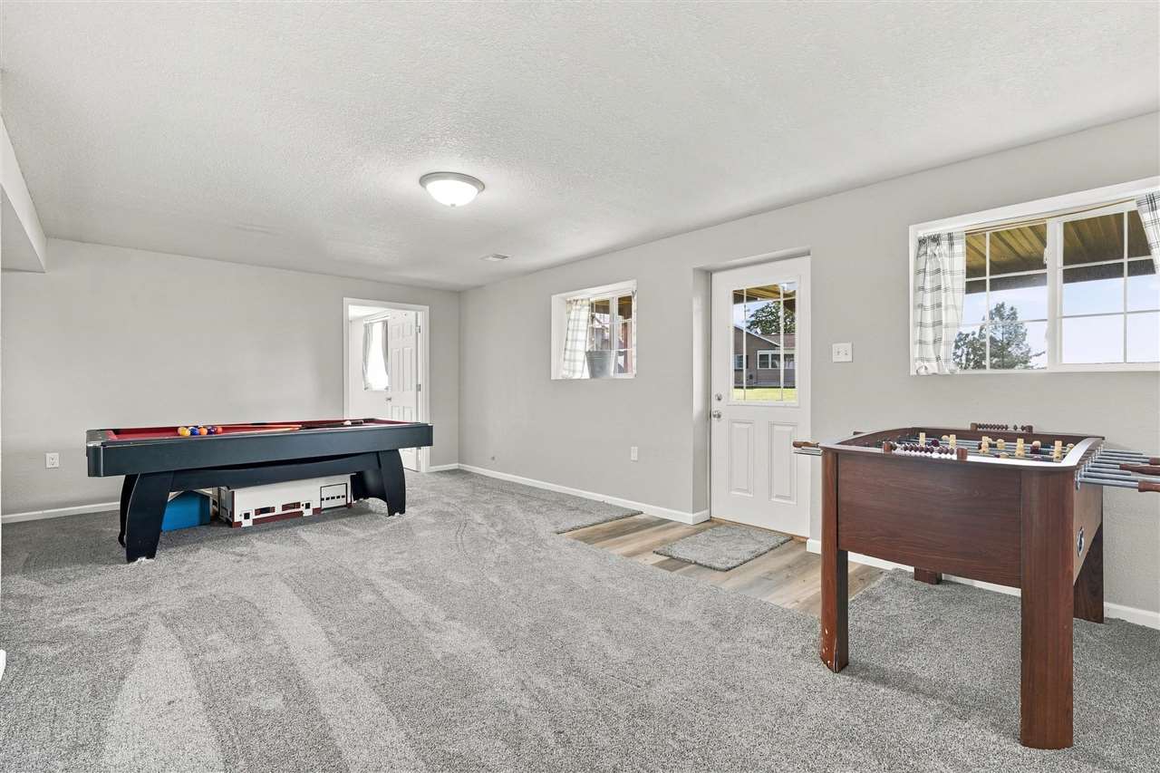2166 Stewart Drive Washington IA 52353