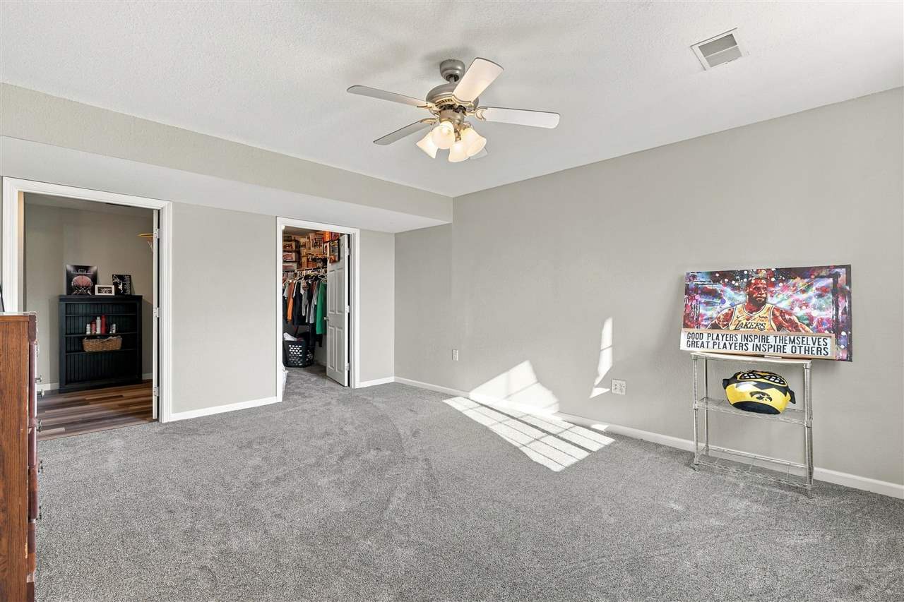 2166 Stewart Drive Washington IA 52353