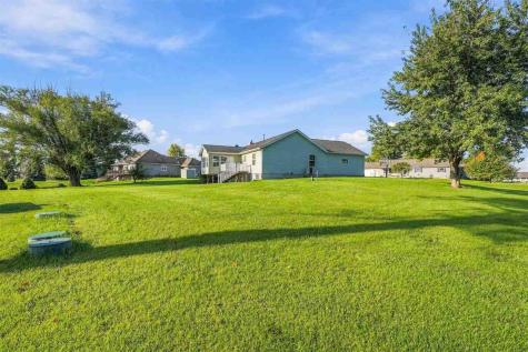 2166 Stewart Drive Washington IA 52353