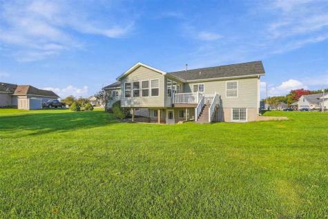 2166 Stewart Drive Washington IA 52353
