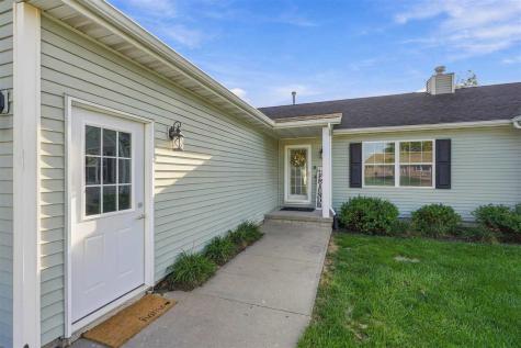 2166 Stewart Drive Washington IA 52353