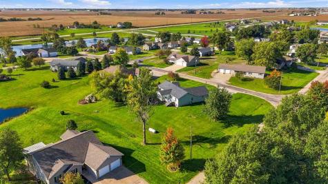 2166 Stewart Drive Washington IA 52353