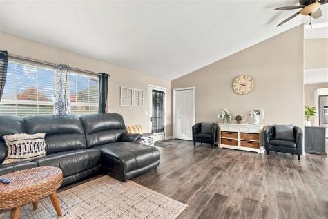 2166 Stewart Drive Washington IA 52353