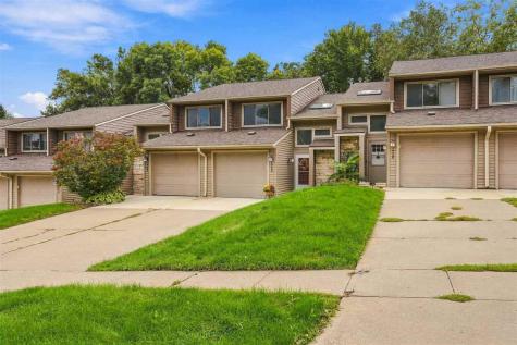 1726 Lynncrest Drive Coralville IA 52241